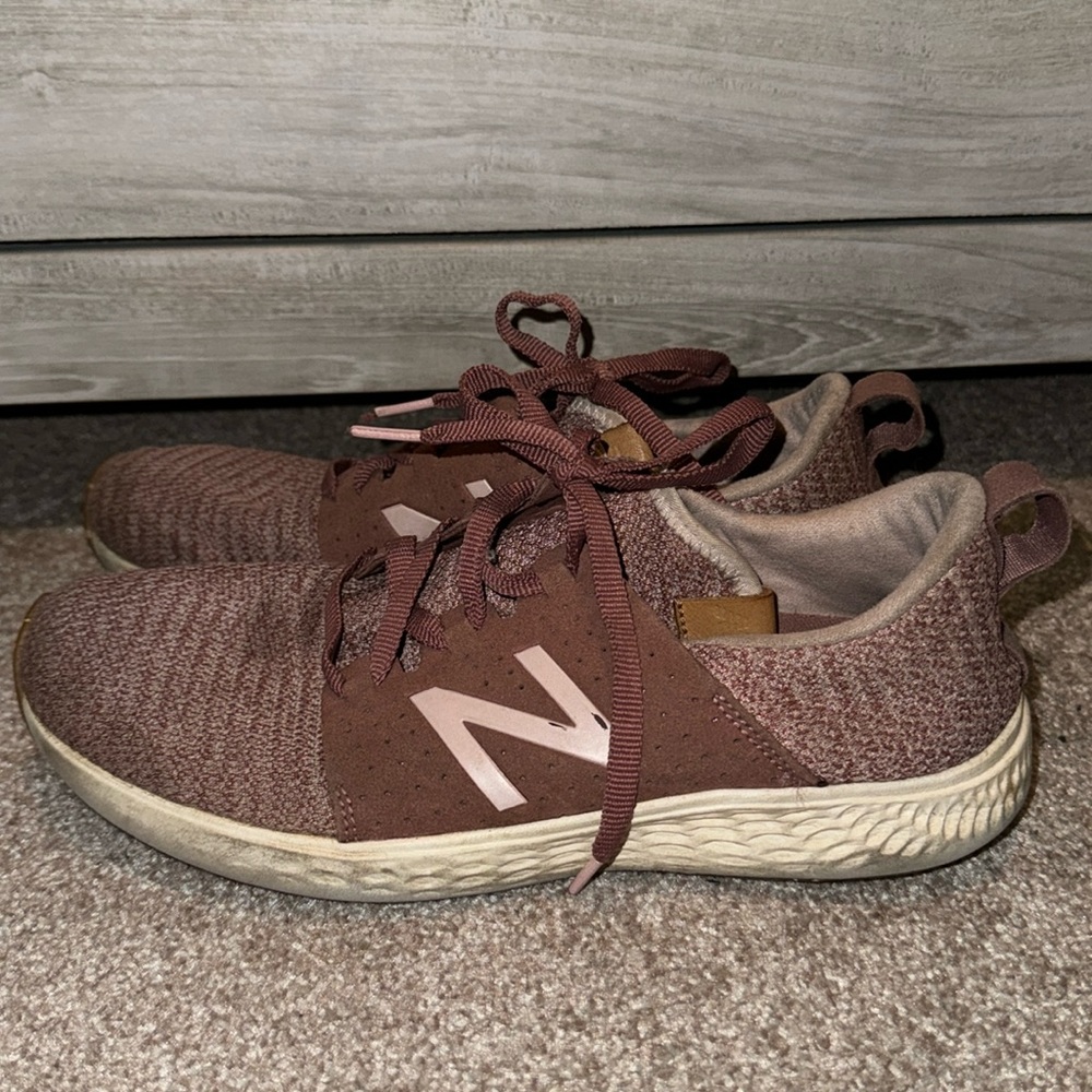 Maroon Nike Running Shoes